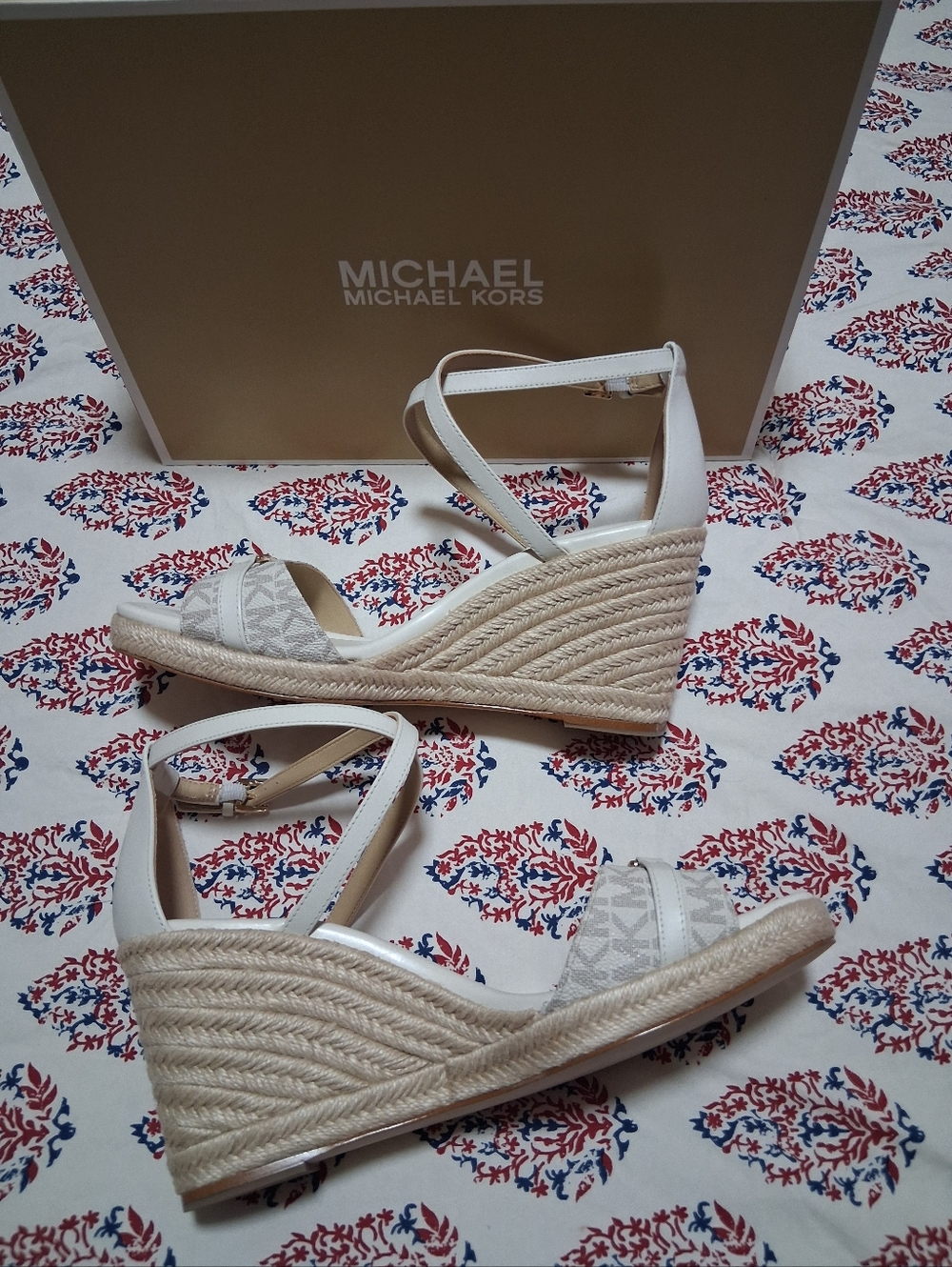 Michael Kors Mandy Wedge Espadrille Sandals - Picture 3 of 10